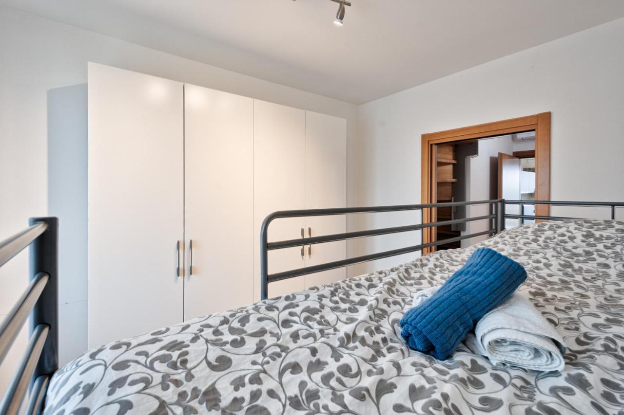 Casa Alessandro Con Piscina Lago Di Garda Salionze Екстериор снимка